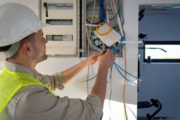 Best Circuit Breaker Repair  in Tillamook, OR